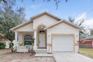 9503 N Hyaleah Rd Tampa, FL 33617